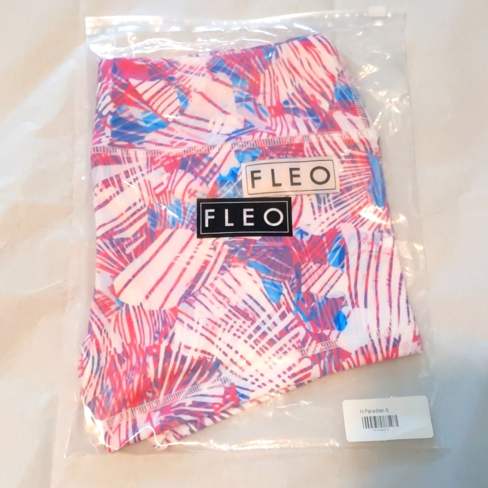 NWT Fleo Hot Paradise OG Shorts